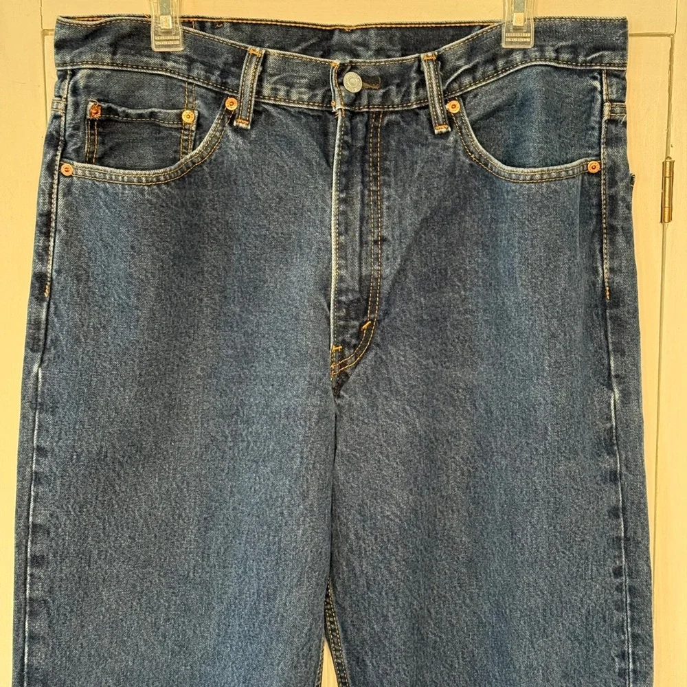 Levis 550 Jeans Relaxed Fit Men's 38x32 Dark Wash Blue Denim Pants 00550-0216